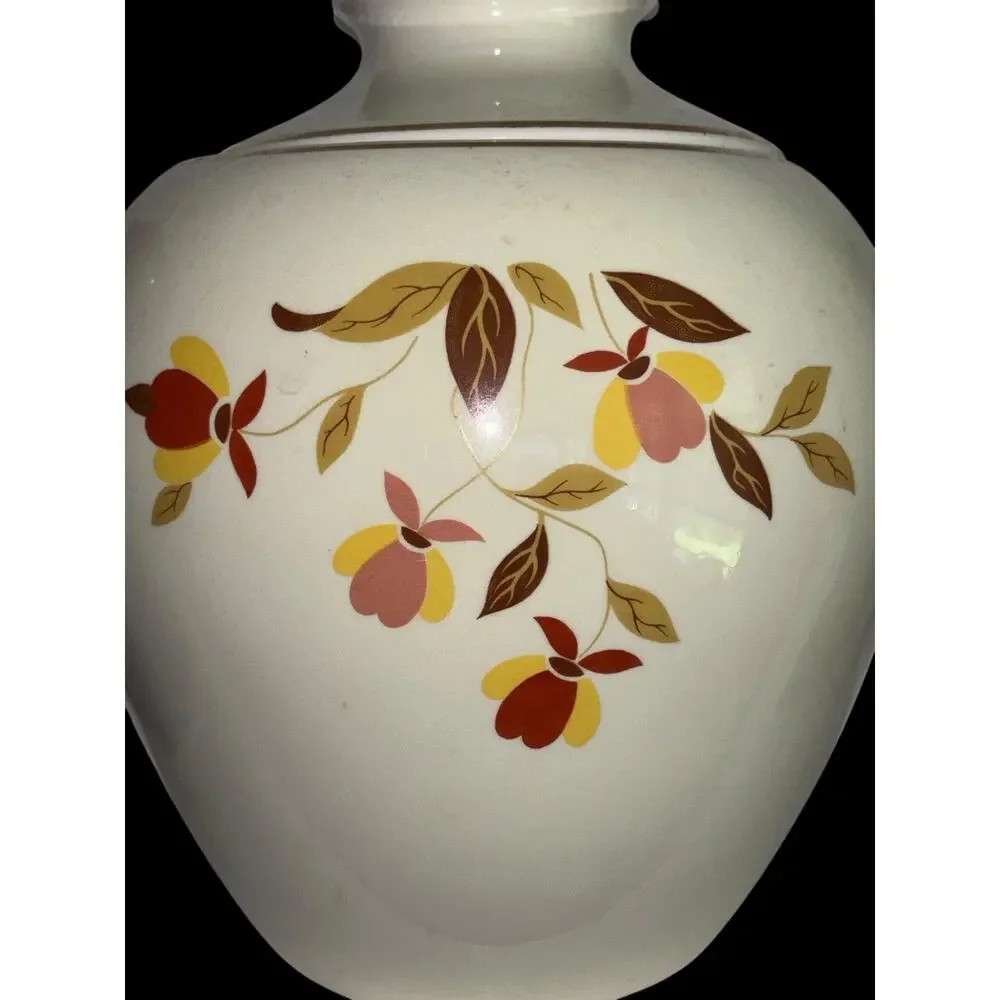 Hall autumn leaf